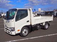 Hino Dutro 2025