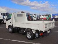 Hino Dutro 2025