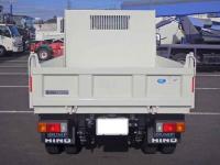 Hino Dutro 2025