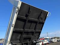 Isuzu ELF 2023