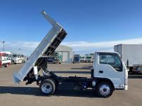 Isuzu ELF 2023