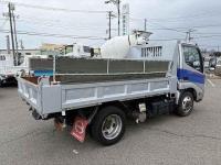 Hino Dutro 2012