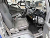 Hino Dutro 2012