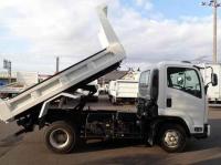 Isuzu Forward 2019