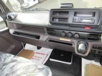 Mitsubishi Canter 2025