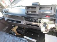 Mitsubishi Canter 2025
