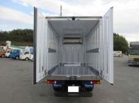 Mitsubishi Canter 2025