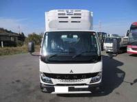 Mitsubishi Canter 2025