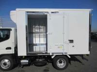 Mitsubishi Canter 2025