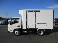 Mitsubishi Canter 2025