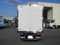 Mitsubishi Canter 2025