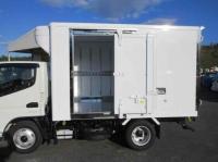 Mitsubishi Canter 2025