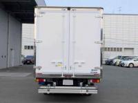Mitsubishi Canter 2025