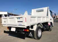 Mitsubishi Canter 2025