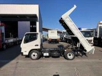 Mitsubishi Canter 2025