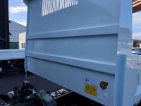 Mitsubishi Canter 2025