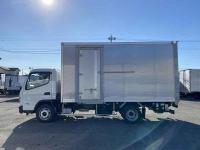 Mitsubishi Canter 2025