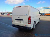 Toyota Hiace 2016