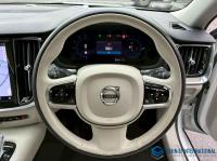 Volvo V60 2023