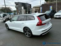 Volvo V60 2023