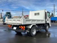 Isuzu Forward 2024
