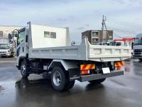 Isuzu Forward 2024
