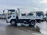 Isuzu Forward 2024