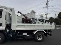 Isuzu Forward 2025