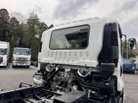 Isuzu Forward 2025