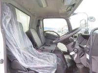 Isuzu Forward 2024