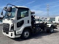Isuzu Forward 2025