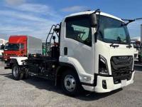 Isuzu Forward 2025