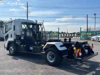 Isuzu Forward 2025