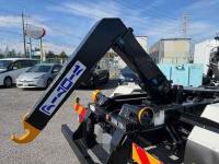 Isuzu Forward 2025