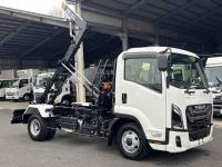 Isuzu Forward 2025
