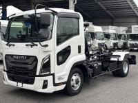 Isuzu Forward 2025