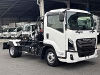 Isuzu Forward 2025