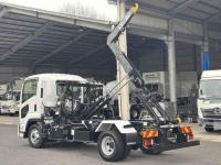 Isuzu Forward 2025