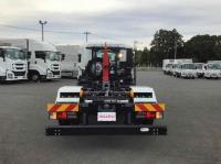 Isuzu Forward 2023