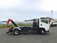 Isuzu Forward 2023