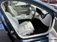 Volvo V60 2025