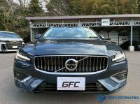 Volvo V60 2025