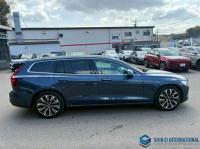 Volvo V60 2025