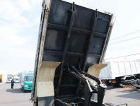 Isuzu Forward 2022