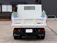 Isuzu ELF 2025
