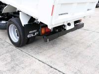 Isuzu ELF 2025