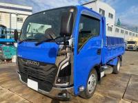 Isuzu ELF 2023
