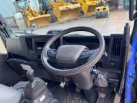 Isuzu ELF 2023
