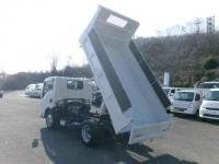 Isuzu ELF 2025