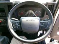 Isuzu ELF 2025